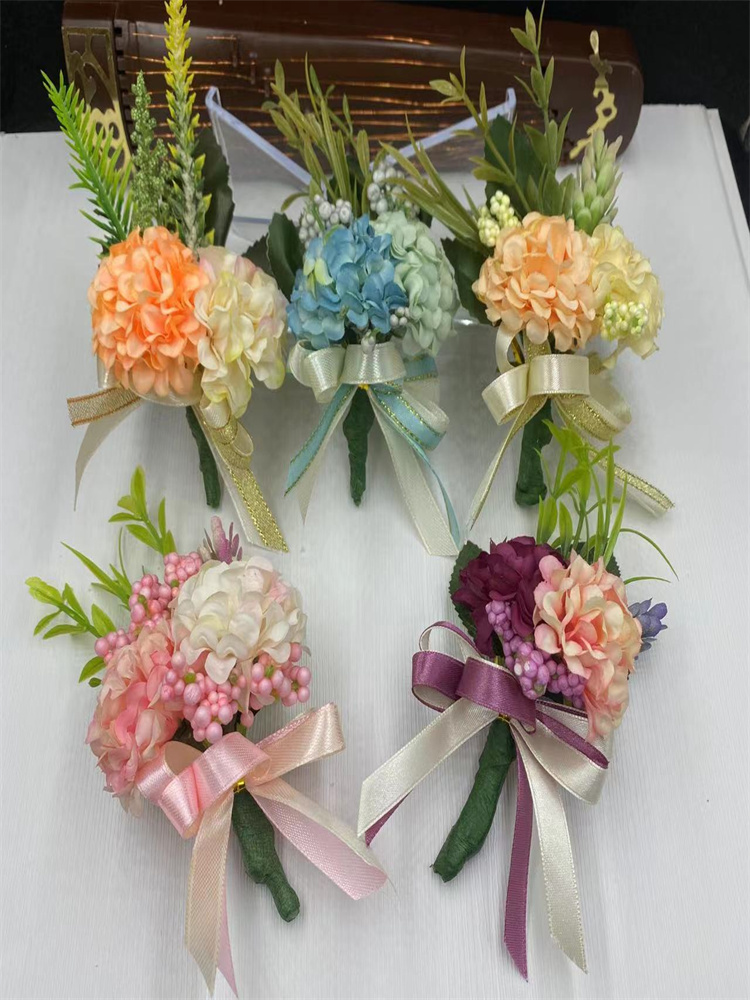 コサージュ 花束のような胸飾りコサージュ