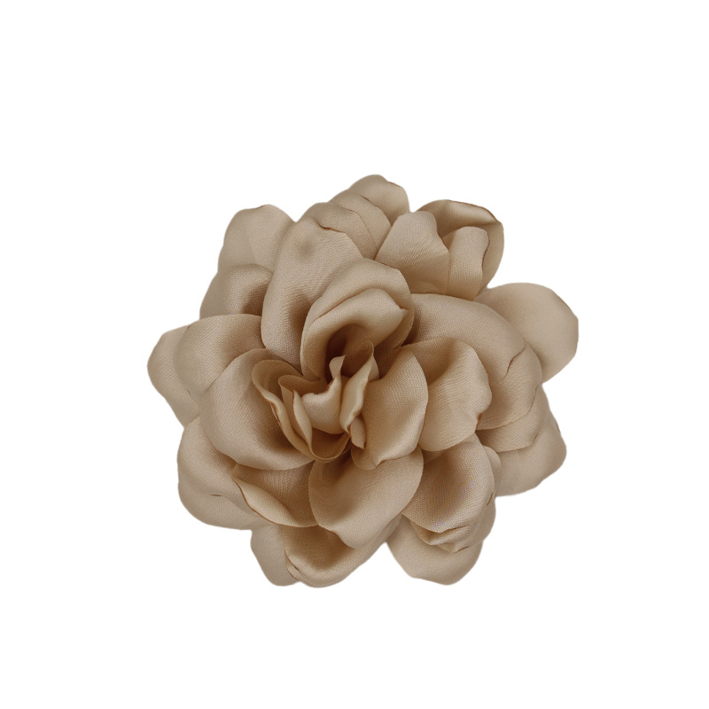 コサージュ 結婚式　立体薔薇モチーフ華やか