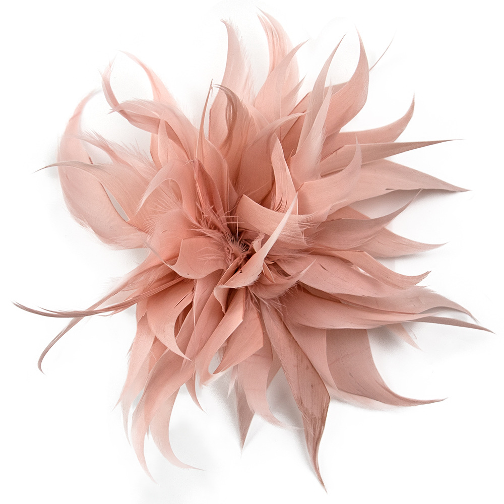 羽根飾り華やか立体フェザーコサージュ