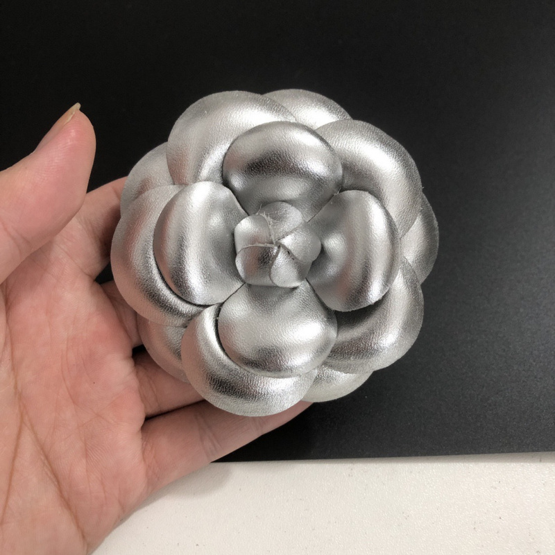 コサージュ 花びら輝く 立体花コサージュ