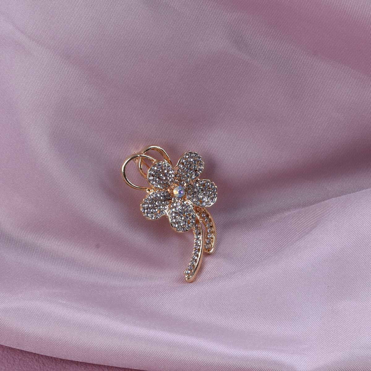 コサージュ 卒業式 四つ葉のクローバー輝石装飾胸花