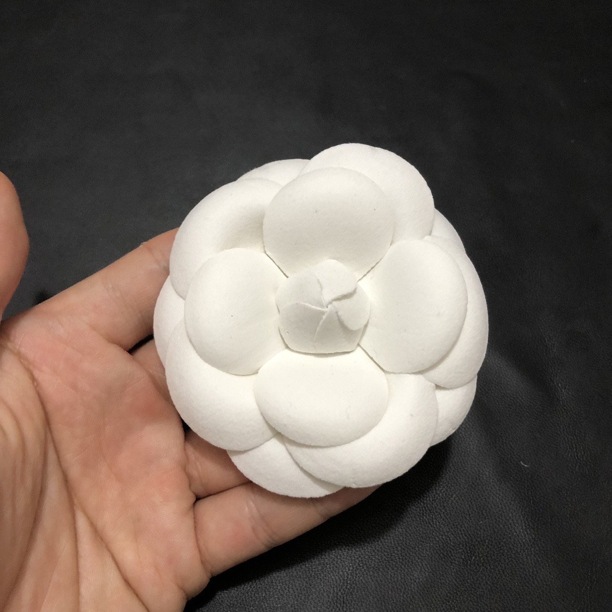 コサージュ 花びら輝く 立体花コサージュ