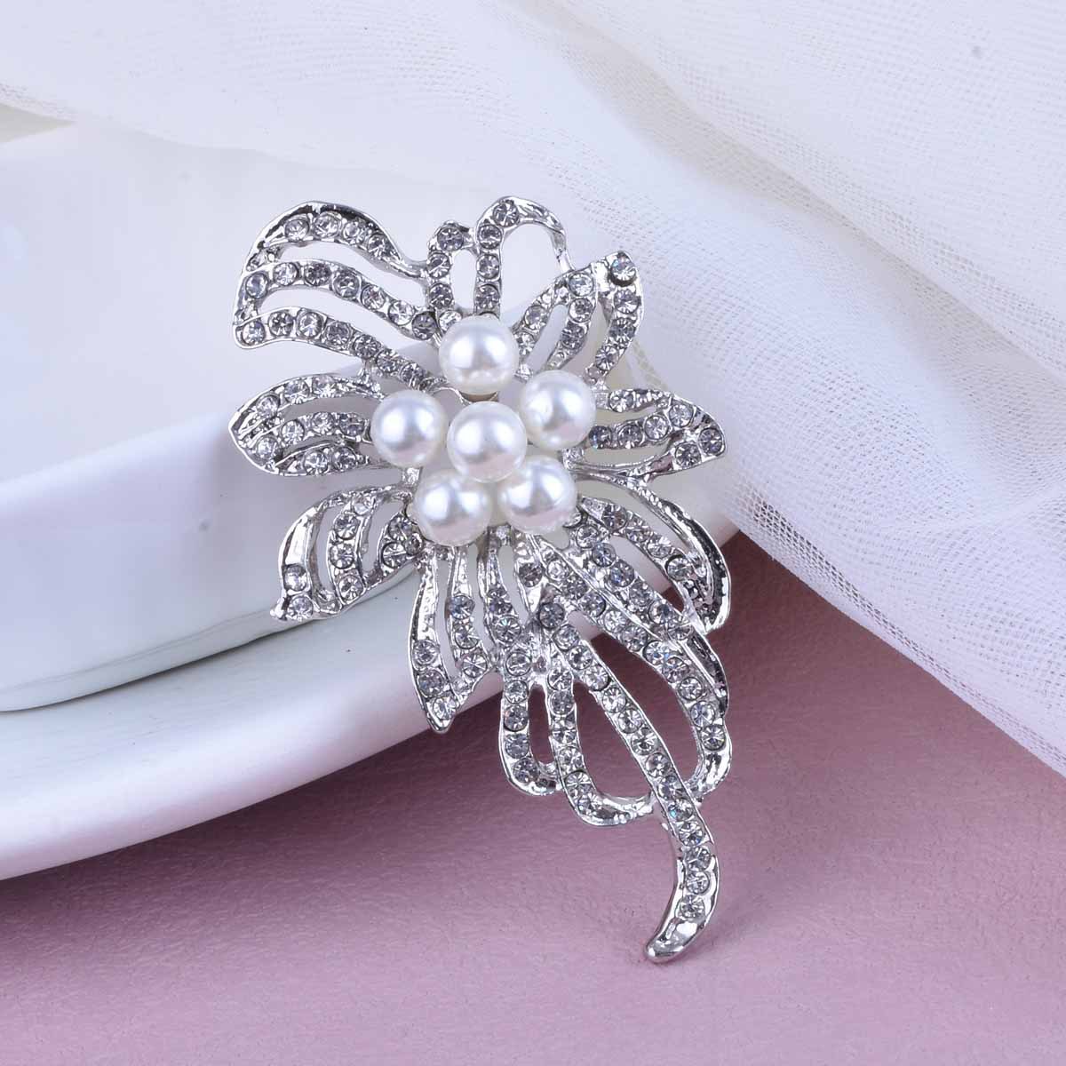 コサージュ 卒業式 真珠とラインストーンの華やかリボンブローチ