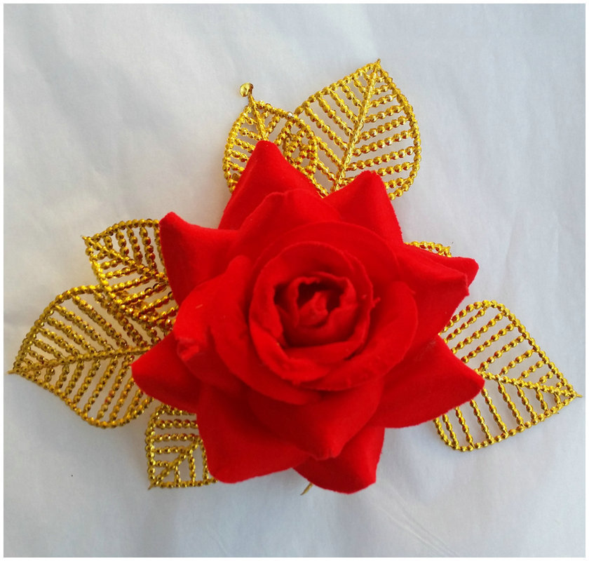 コサージュ 薔薇と金箔葉装飾の華やか胸元コサージュ