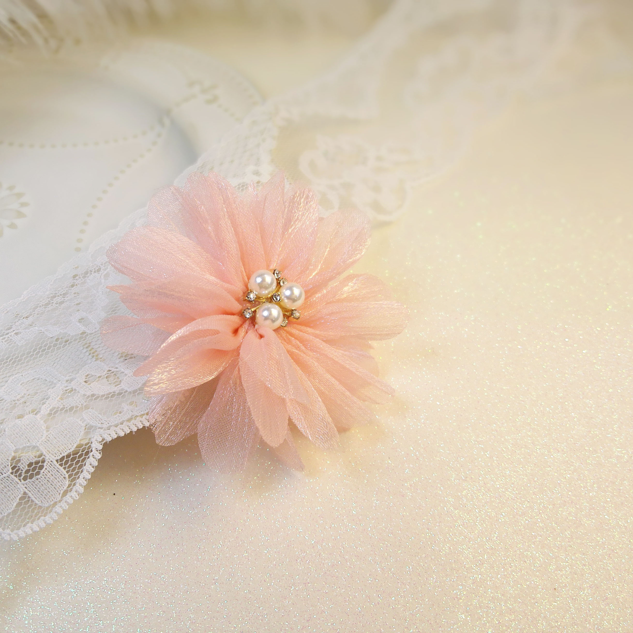 コサージュ 華やか花びら真珠のコサージュ