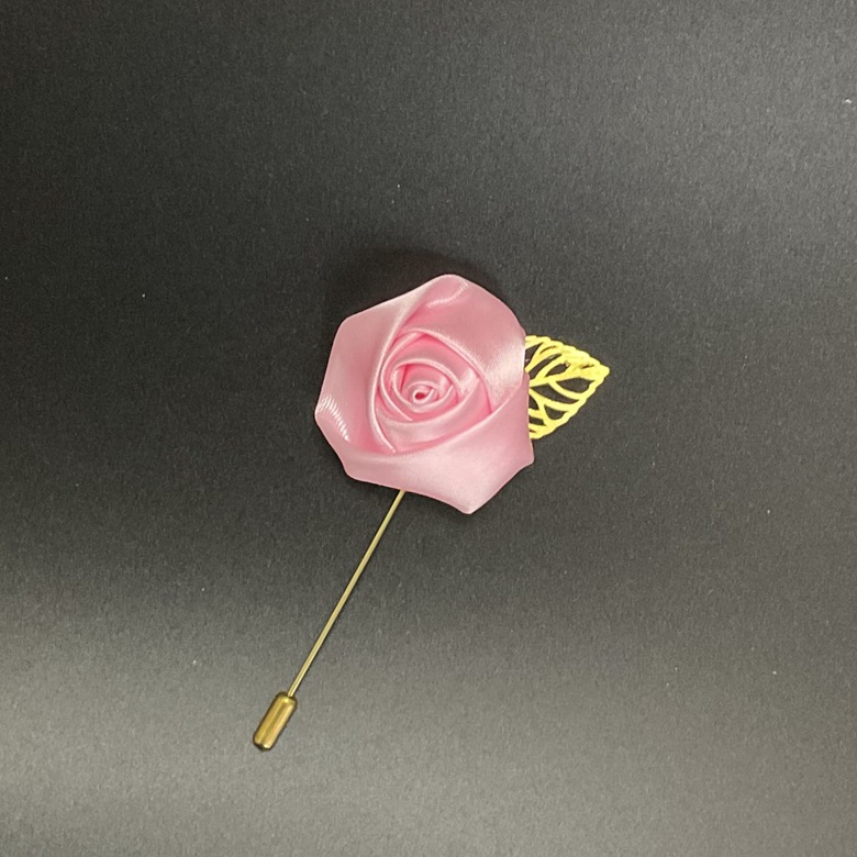 コサージュ 上品な薔薇モチーフピンブローチ