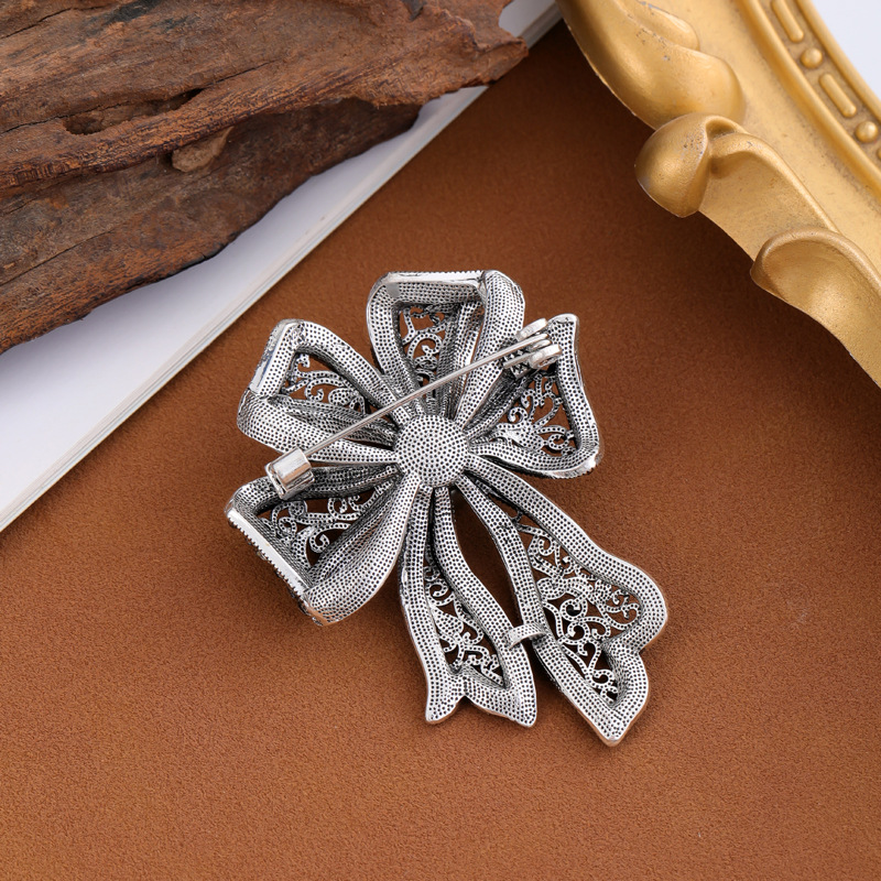 コサージュ 真珠中央レース風リボンコサージュ