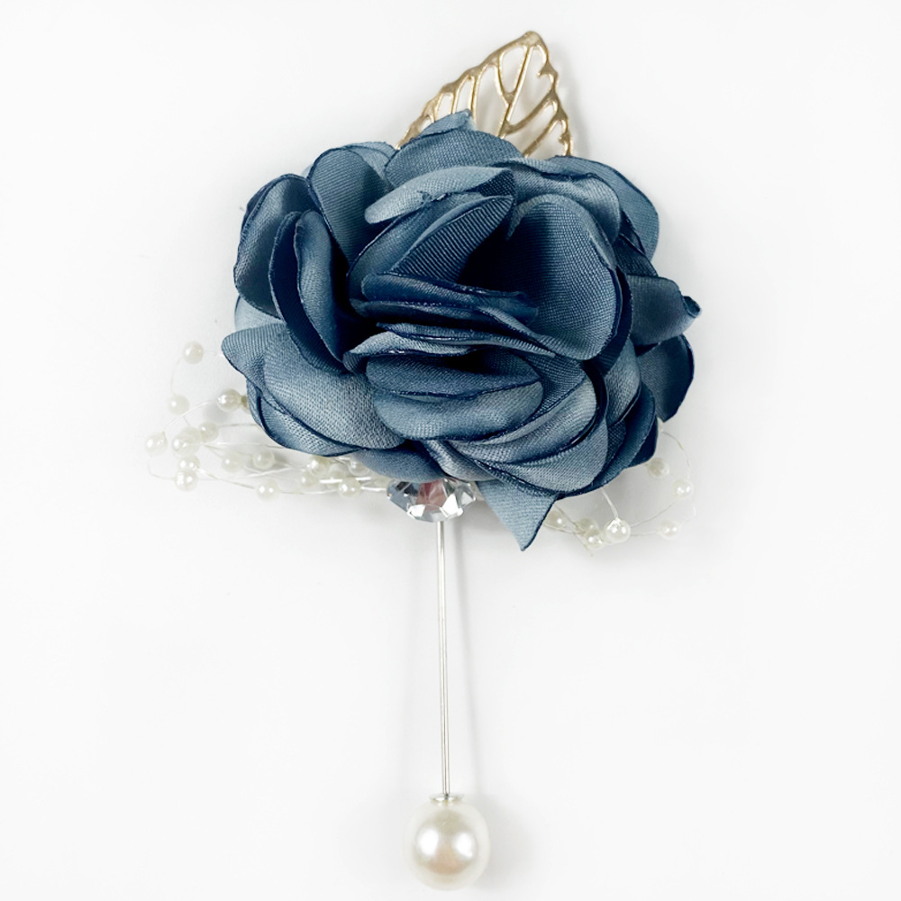 コサージュ 立体花モチーフと揺れるパール付きコサージュ