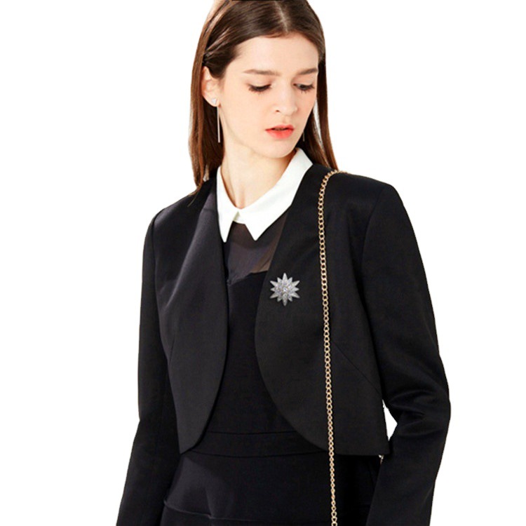 コサージュ 輝く星形水晶装飾コサージュ