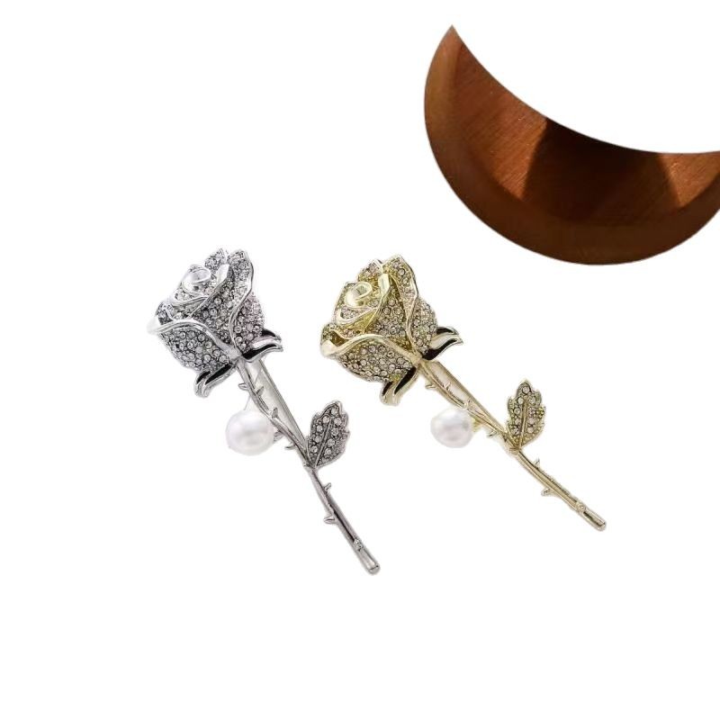 コサージュ 卒業式 薔薇と真珠の華やかロングステム胸花