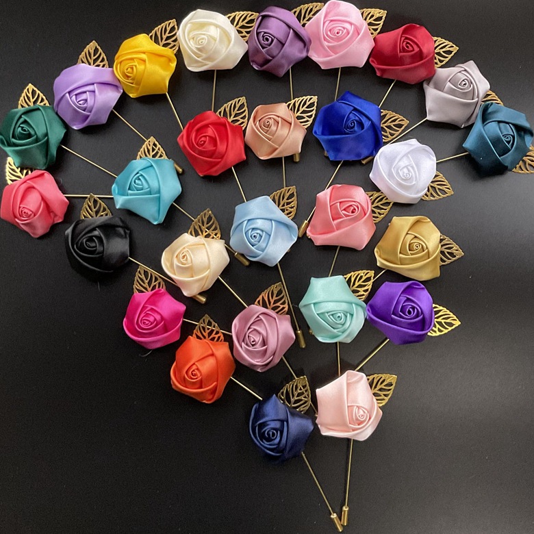 コサージュ 上品な薔薇モチーフピンブローチ