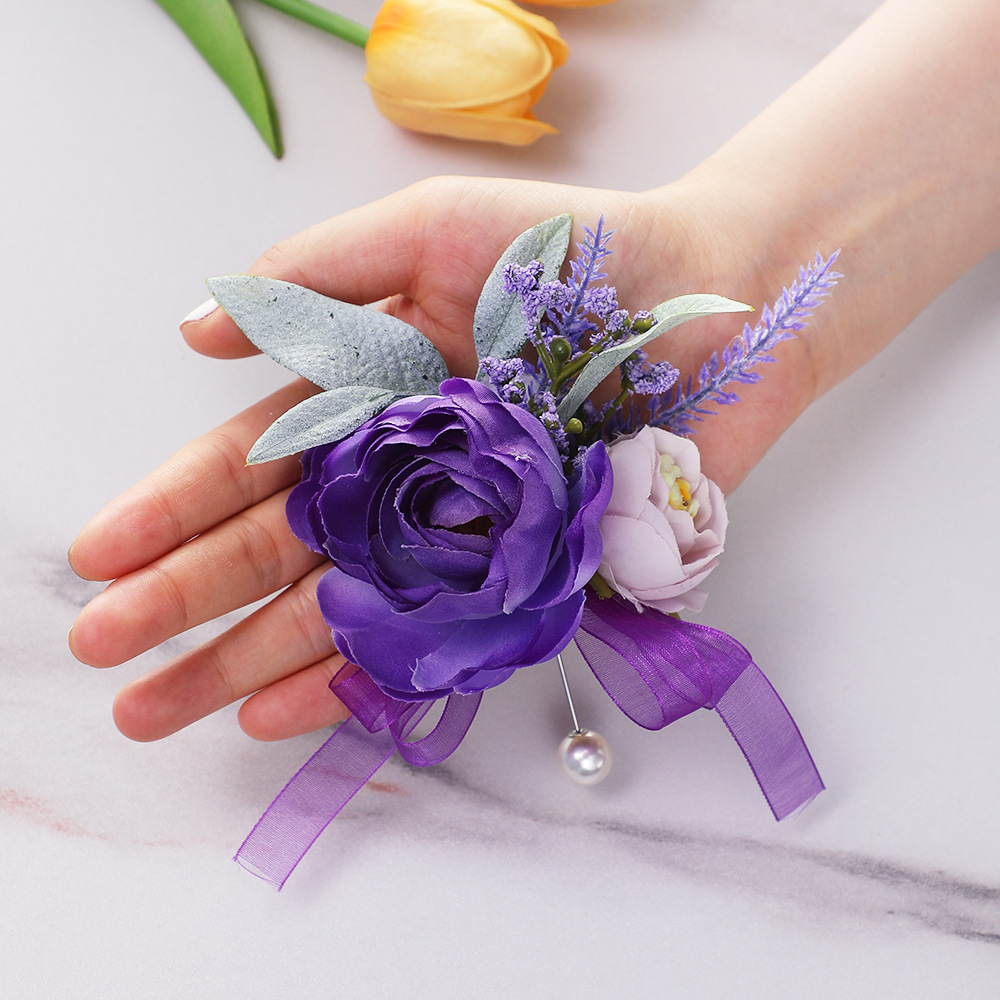 コサージュ 華やか薔薇とパール飾りの手首装着型コサージュ