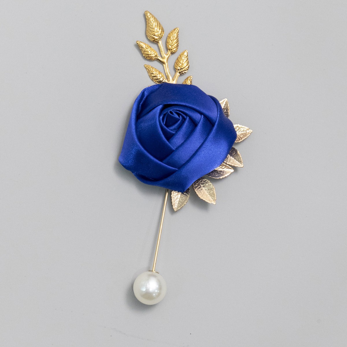 コサージュ 薔薇と金葉に揺れる一粒パール付き　結婚式