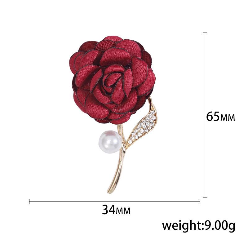 コサージュ 薔薇と真珠の華やかブローチ