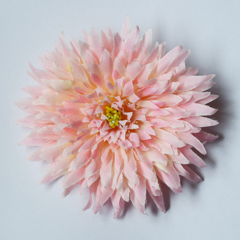 コサージュ 華やかな大輪菊モチーフの上品コサージュ