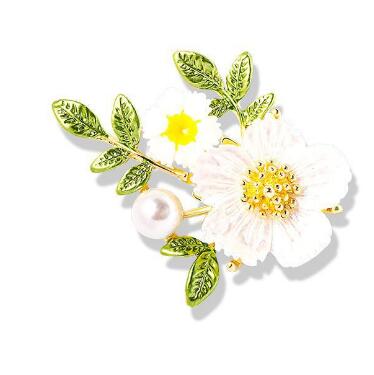コサージュ 卒業式 用 白花とパールの上品なコサージュブローチ