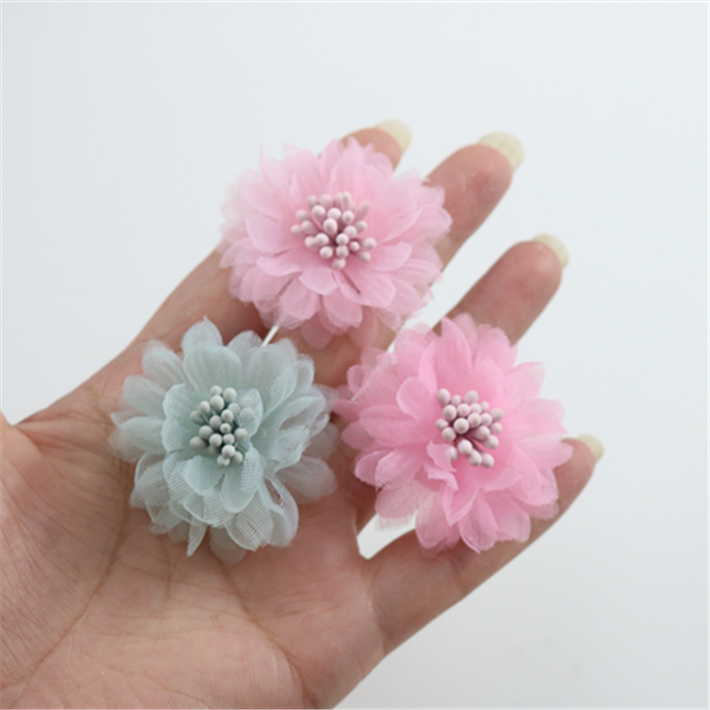 コサージュ 花びら舞う小花のコサージュ