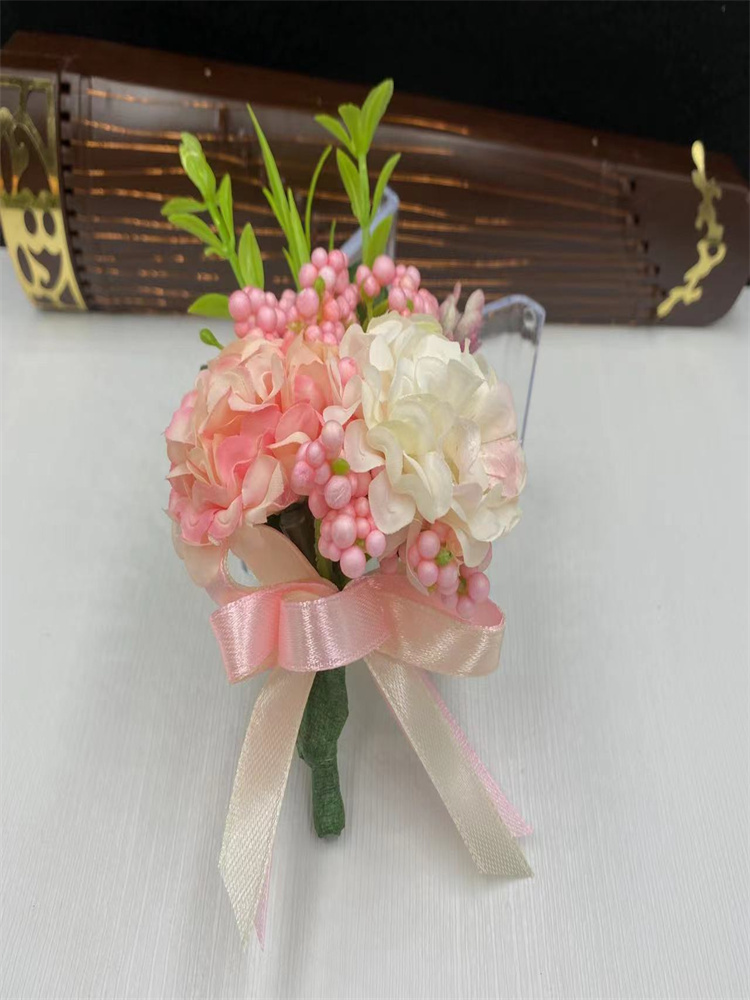 コサージュ 花束のような胸飾りコサージュ