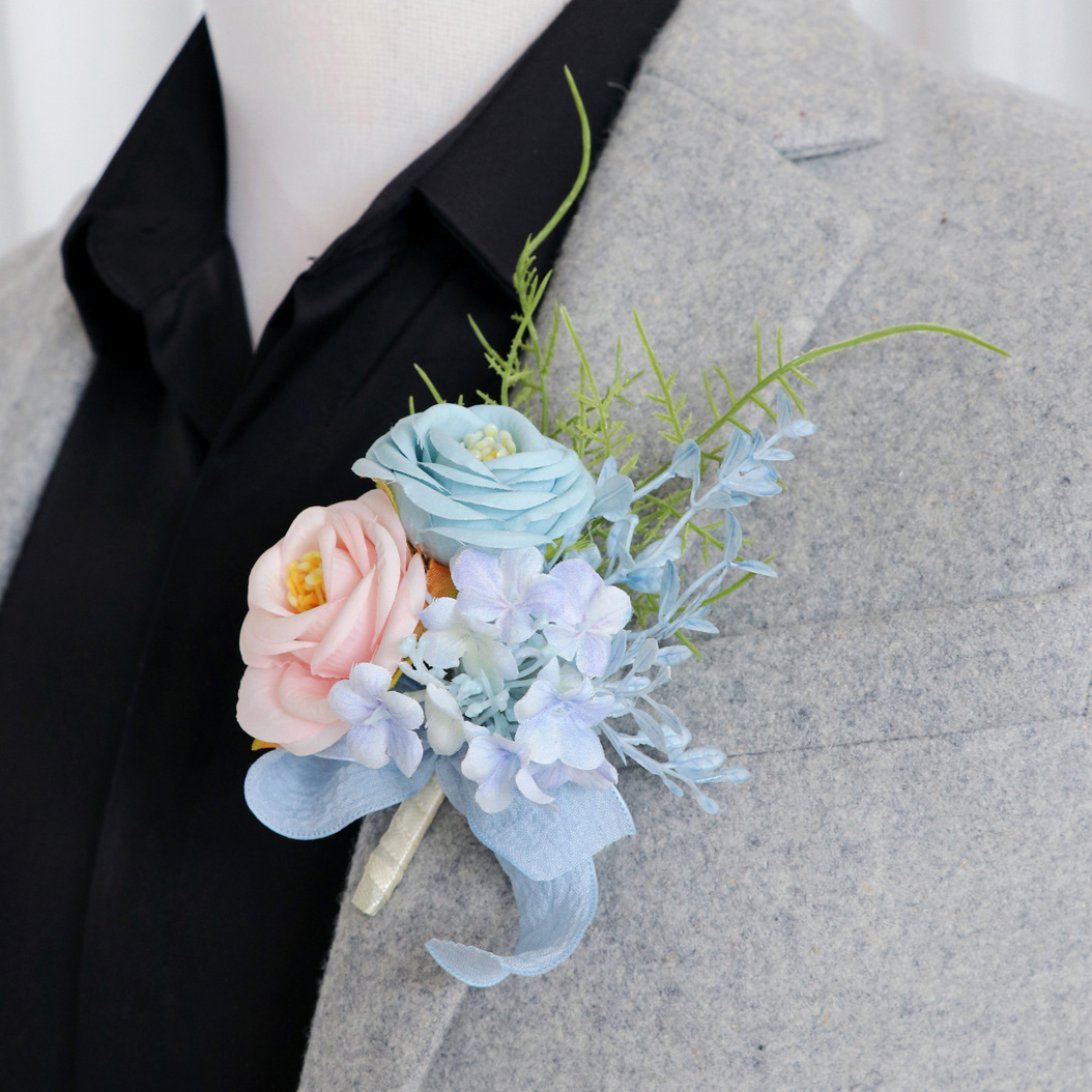 優雅な薔薇と小花のナチュラルブーケ風コサージュ