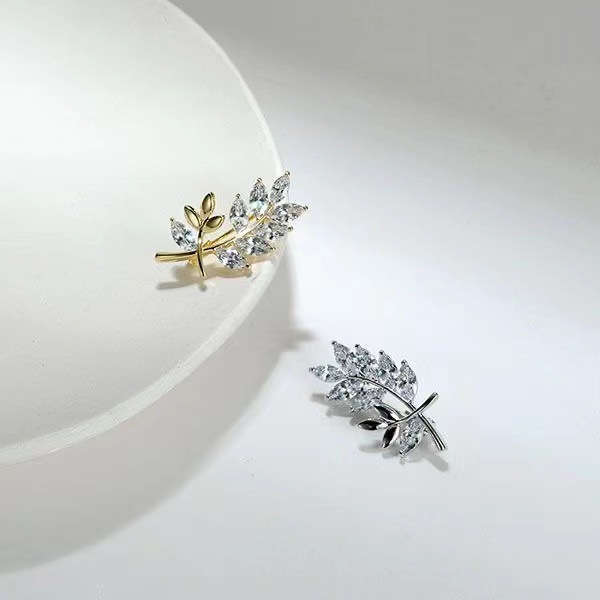 コサージュ 卒業式 輝く葉っぱモチーフの上品コサージュ