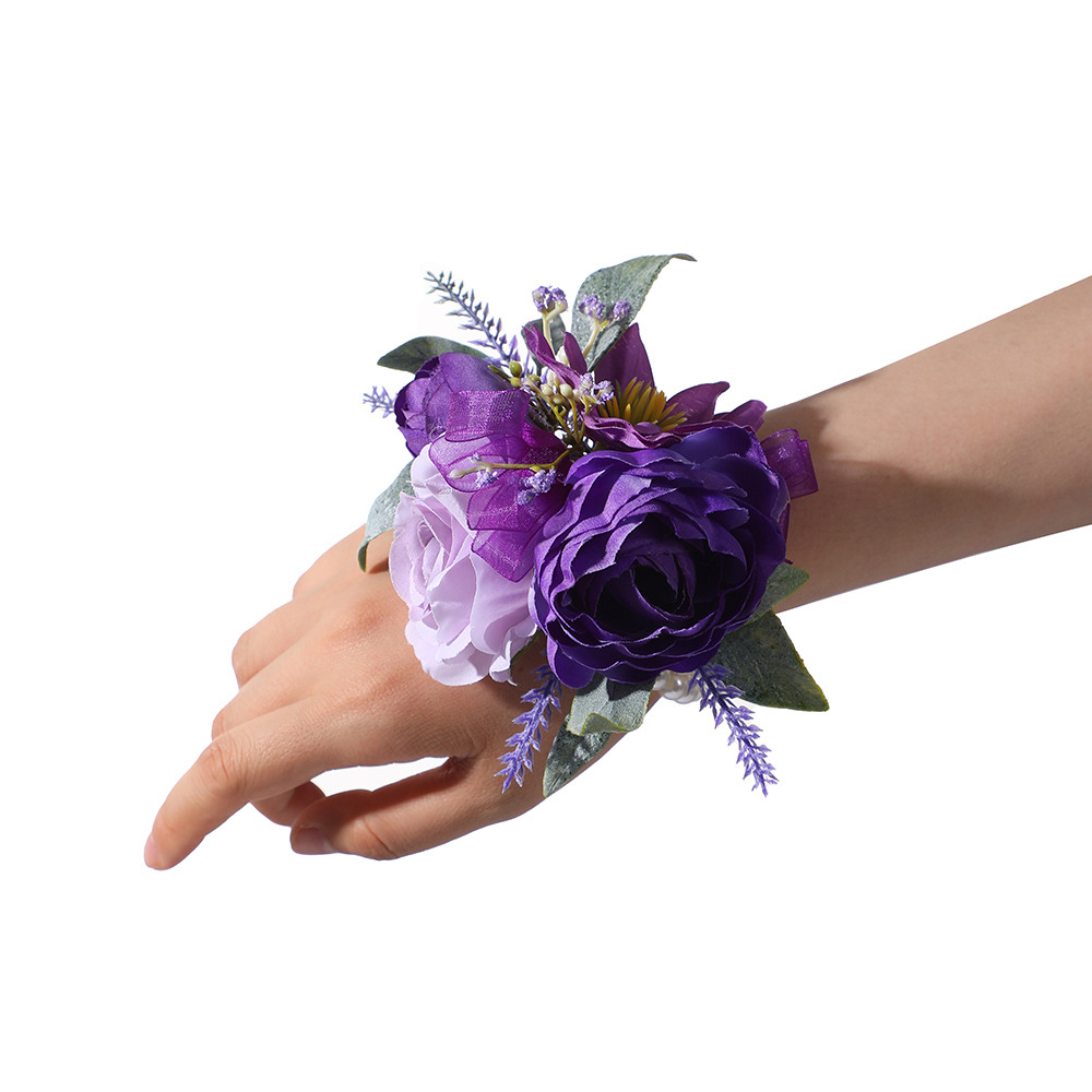 コサージュ 華やか薔薇とパール飾りの手首装着型コサージュ