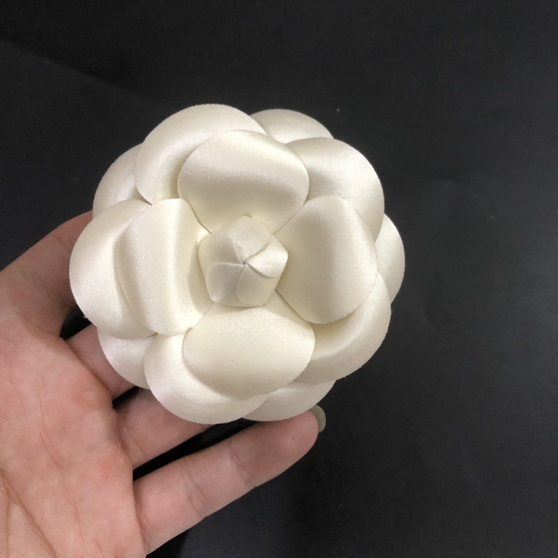 コサージュ 花びら輝く 立体花コサージュ