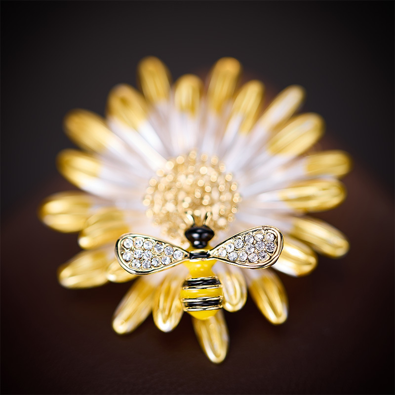 コサージュ 花園の蜜蜂 ジュエリーコサージュ