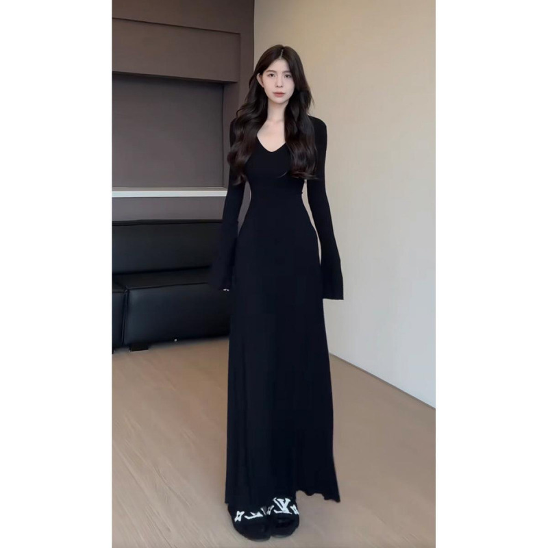 https://fulmo-img-server.com/cozychic/027df874-e216-414c-8992-2f904df4c4e1.jpg