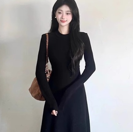 https://fulmo-img-server.com/cozychic/1736860441025_885z1kjn_pblnpk0a.jpeg
