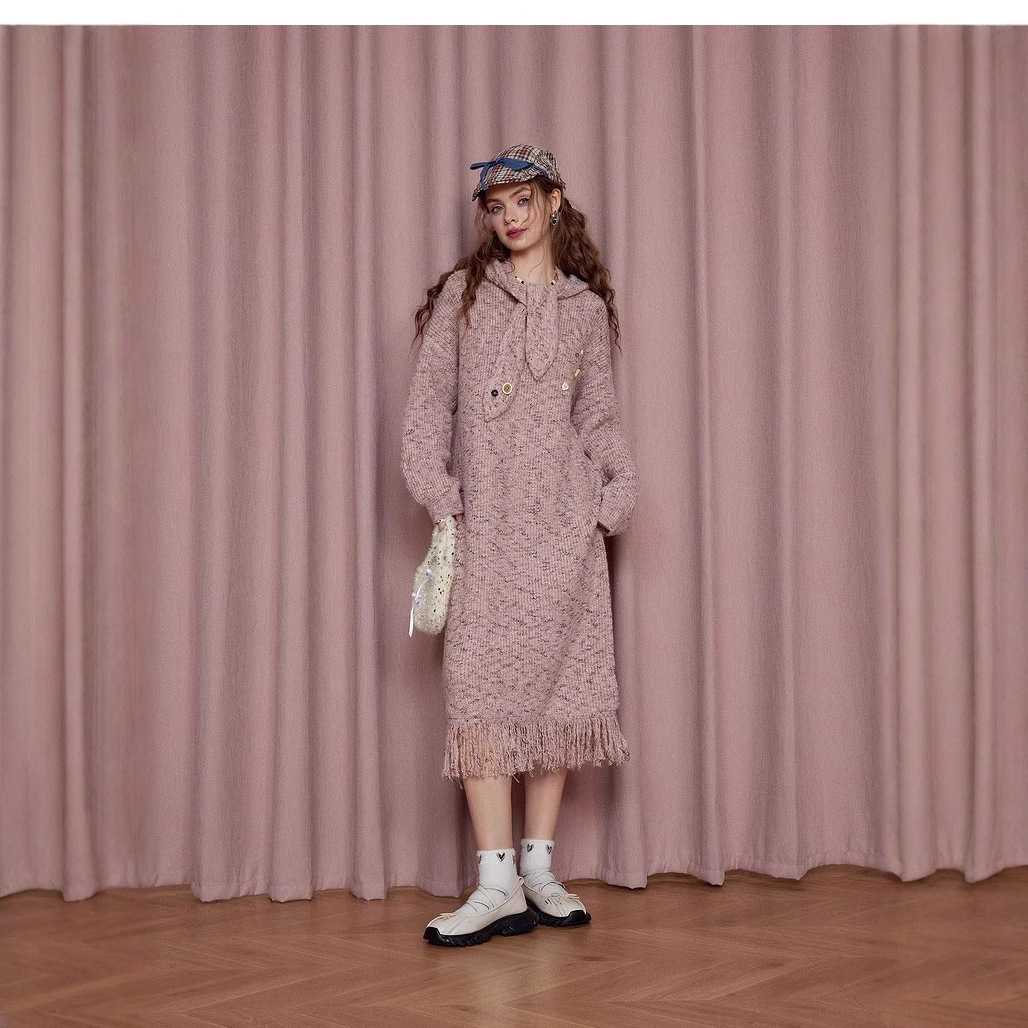 フリンジ飾り付きリブニットワンピース