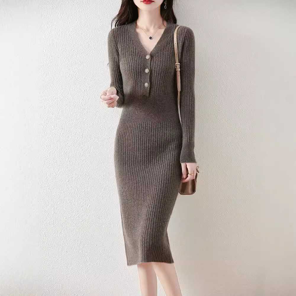 シンプル上質リブニットワンピース