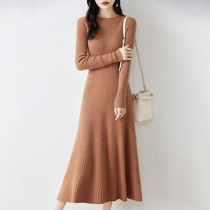 上品シルエット リブ編みニットワンピース
