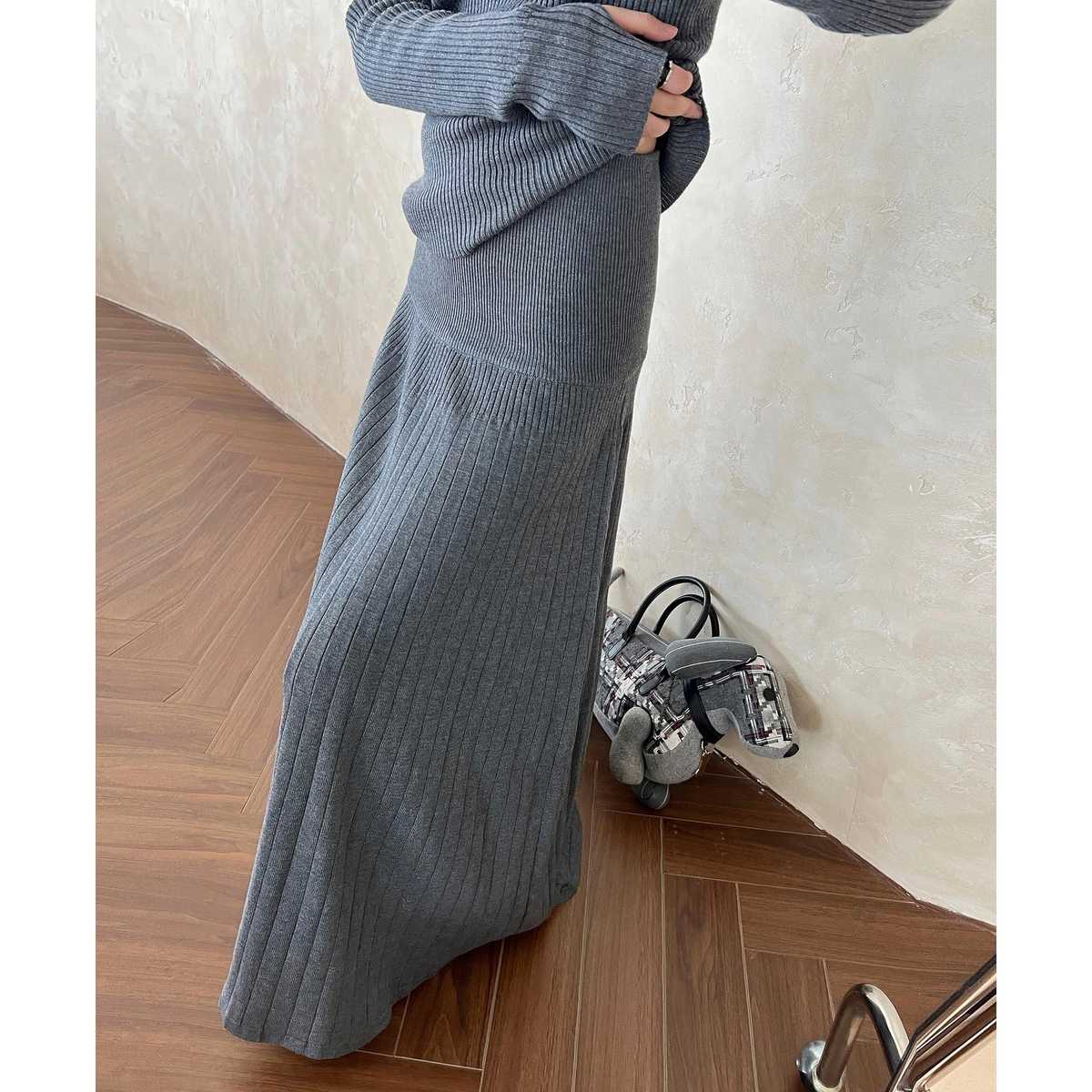 ニットワンピース リブデザイン タートルネックワンピース