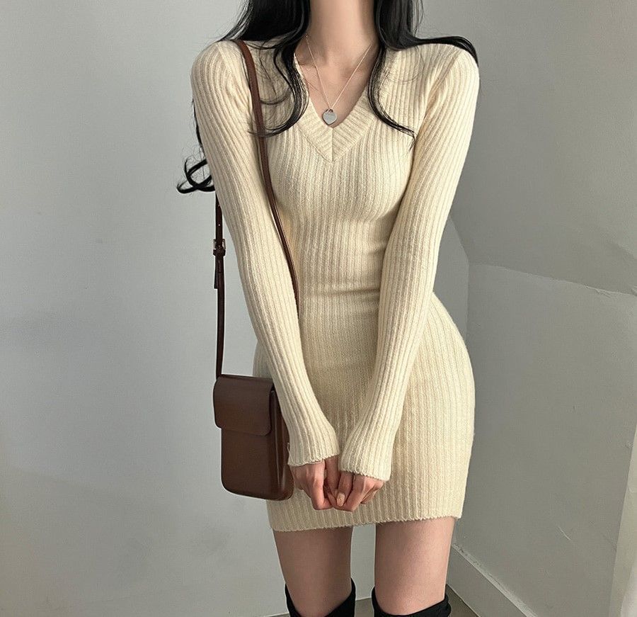 https://fulmo-img-server.com/cozychic/177d8b13-13d3-4661-8a4f-cbf2804d3484.jpg