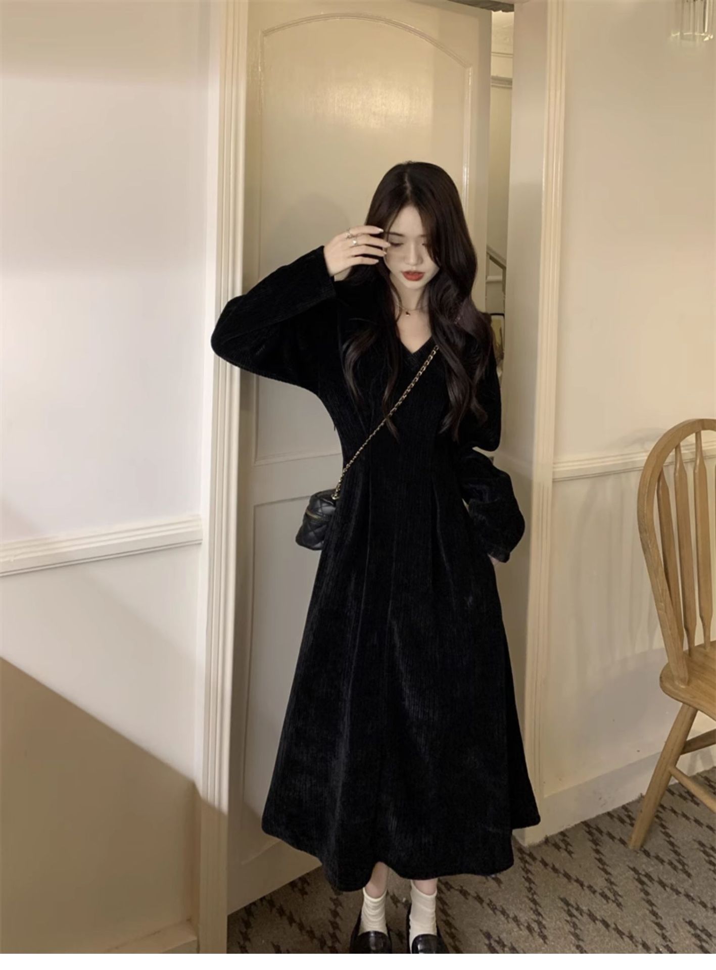優美なシルエット ニットワンピース
