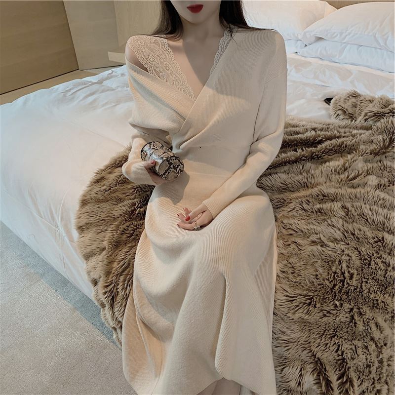 レース装飾ニットワンピース上品仏風長袖