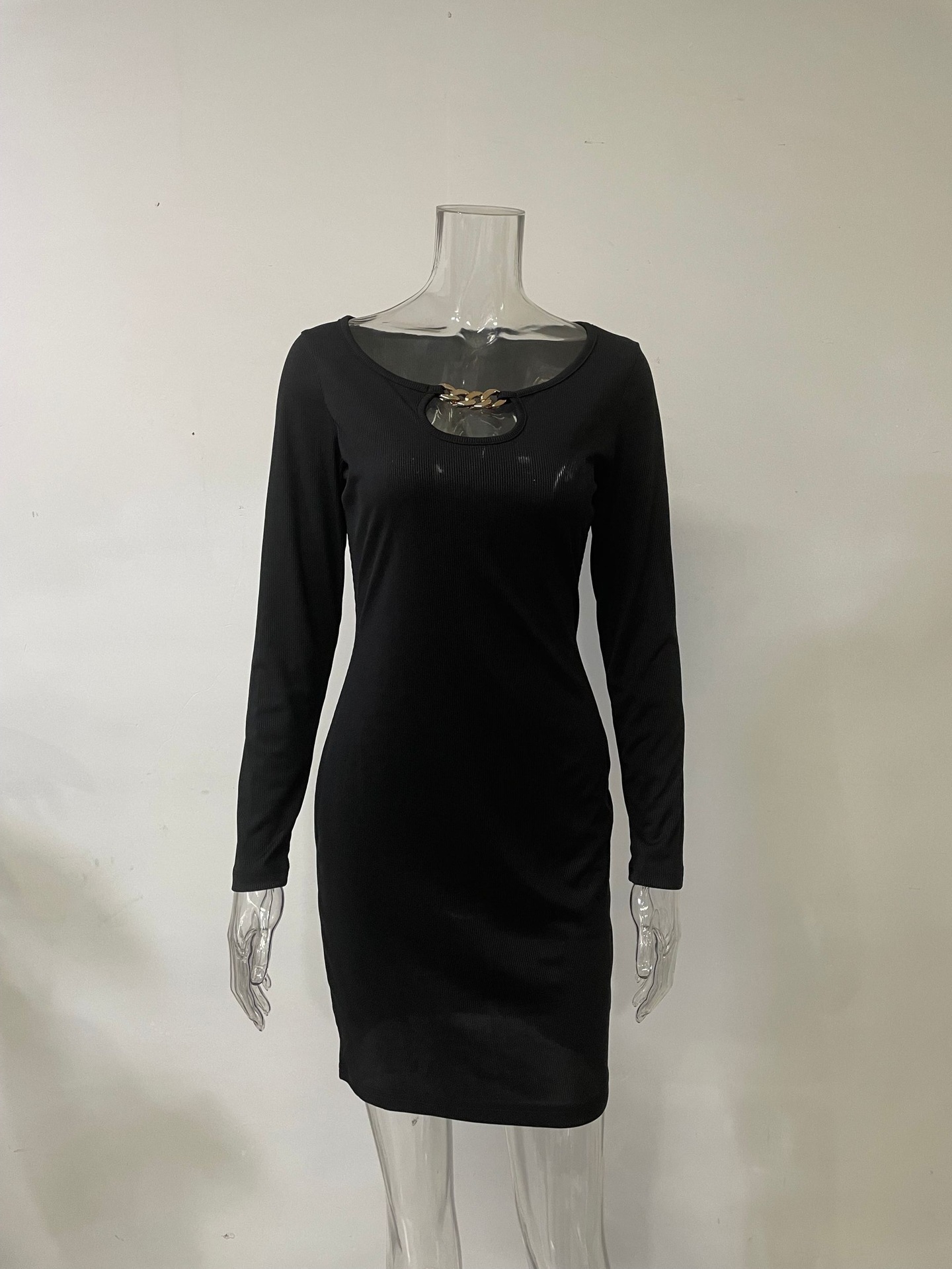 https://fulmo-img-server.com/cozychic/392bf86a-3709-459a-b423-688f843e664f.jpg