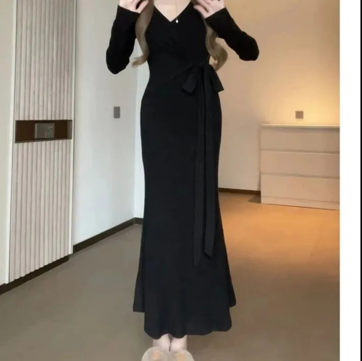 リボン結びニットワンピース