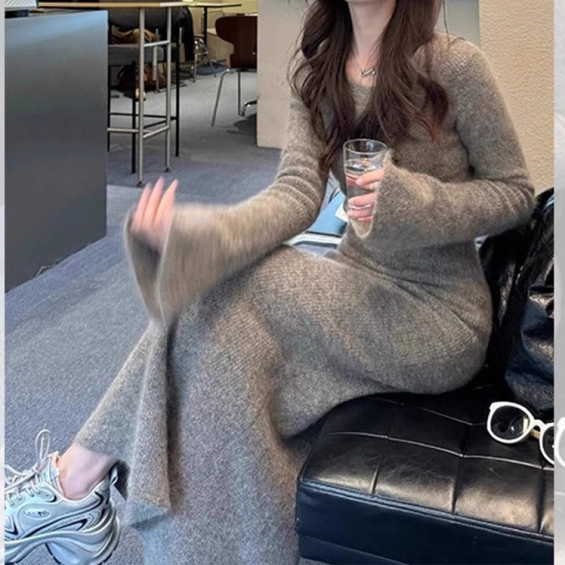 ニットワンピース シンプルリブニットロングワンピース