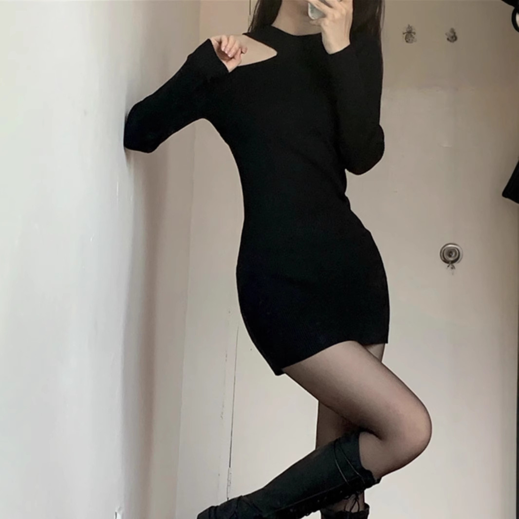 https://fulmo-img-server.com/cozychic/9028e4a6-a235-4d94-9fab-b25157a30111.jpg