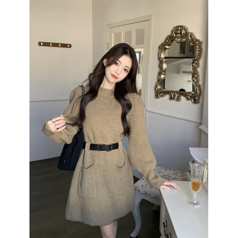 パフスリーブ ベルト付きニットワンピース