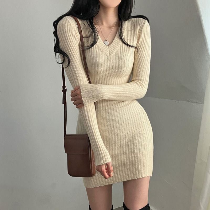 https://fulmo-img-server.com/cozychic/9d14f307-d86e-4147-8d01-e32149ff9dcb.jpg
