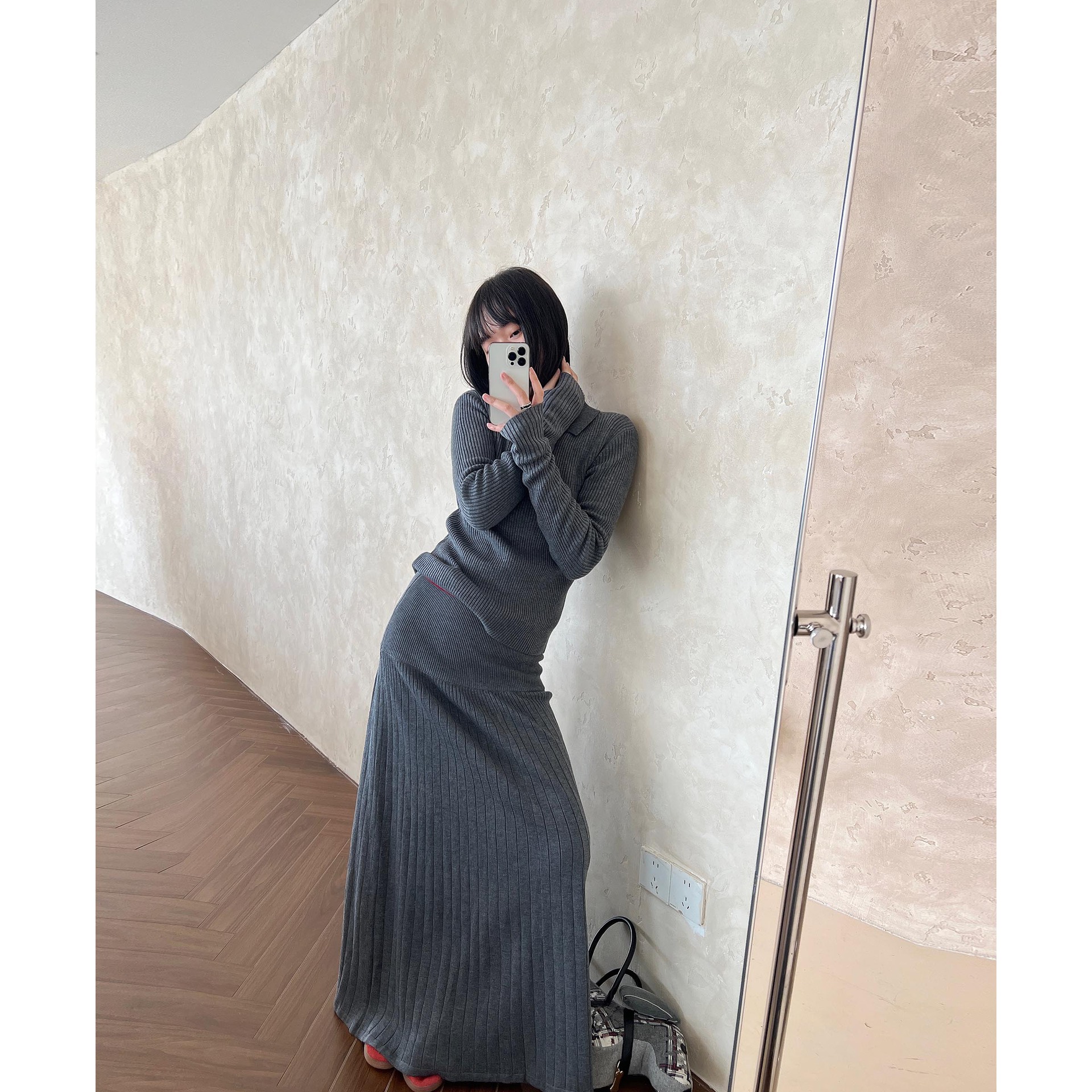 ニットワンピース リブデザイン タートルネックワンピース