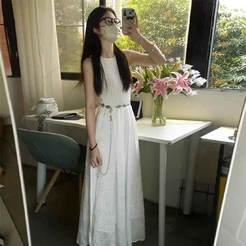 優美シルエットニットワンピース