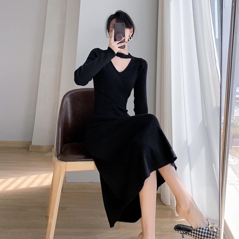 胸元カッティング美シルエットニットワンピース