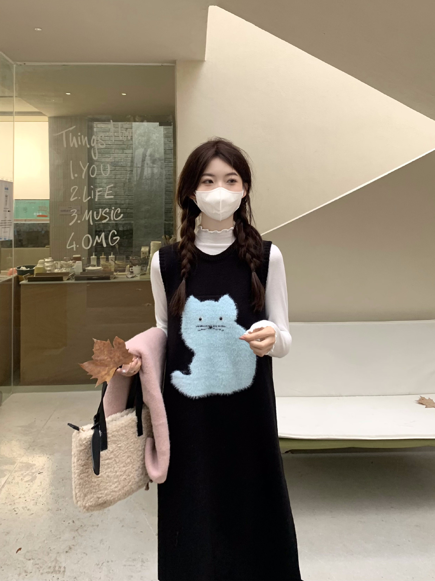 https://fulmo-img-server.com/cozychic/c27e705d-dcf9-41d9-af1e-6e34924c61cf.jpg