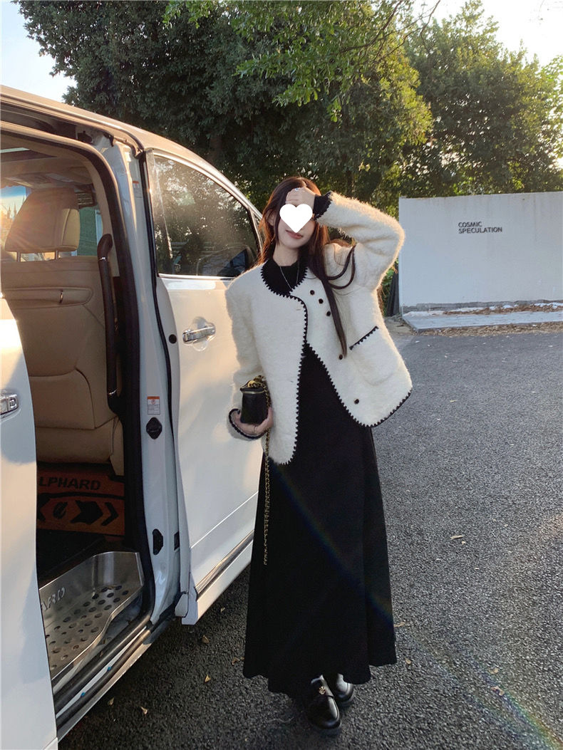 シンプル美シルエットニットワンピース