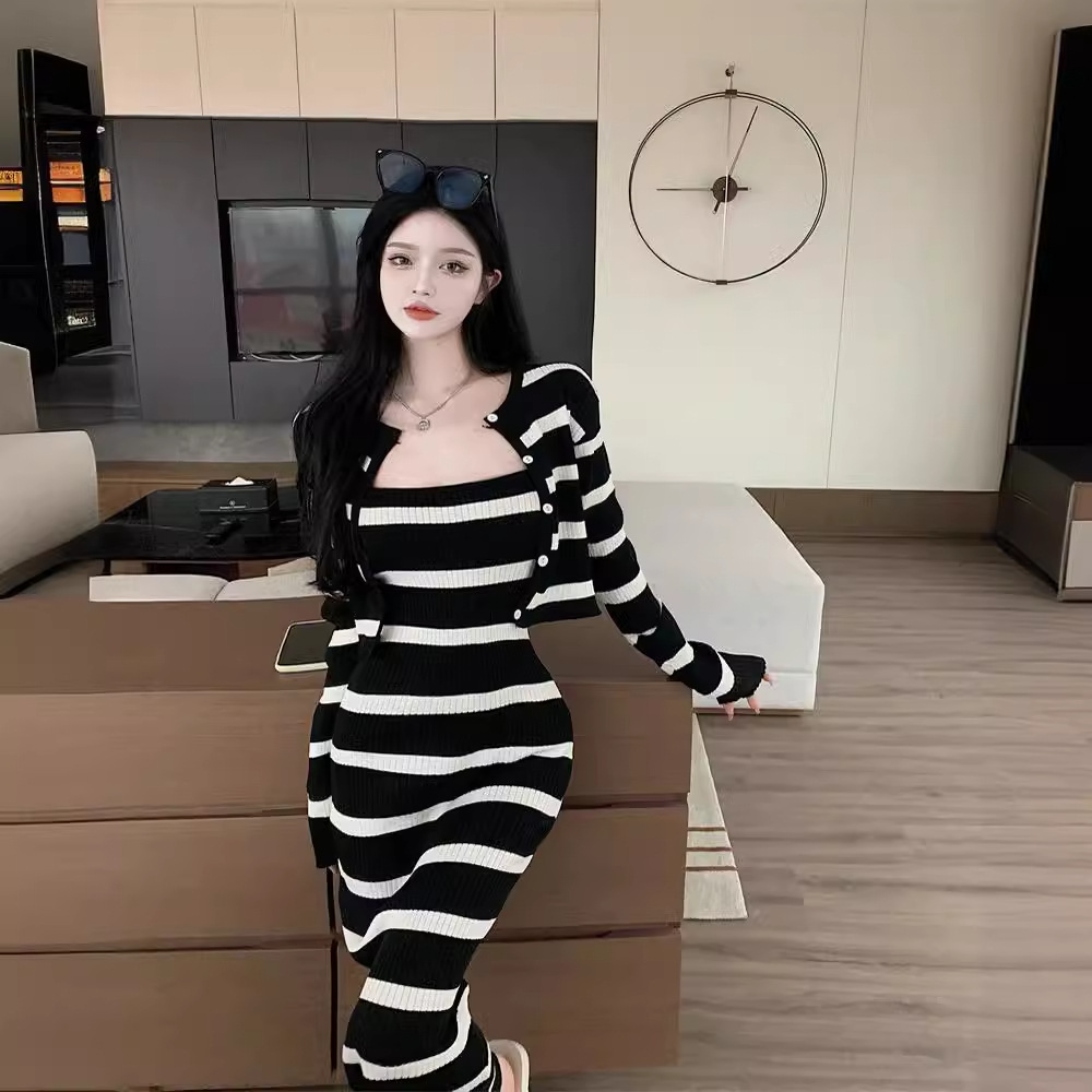 ニットワンピース ストライプ柄ニット マーメイドワンピース