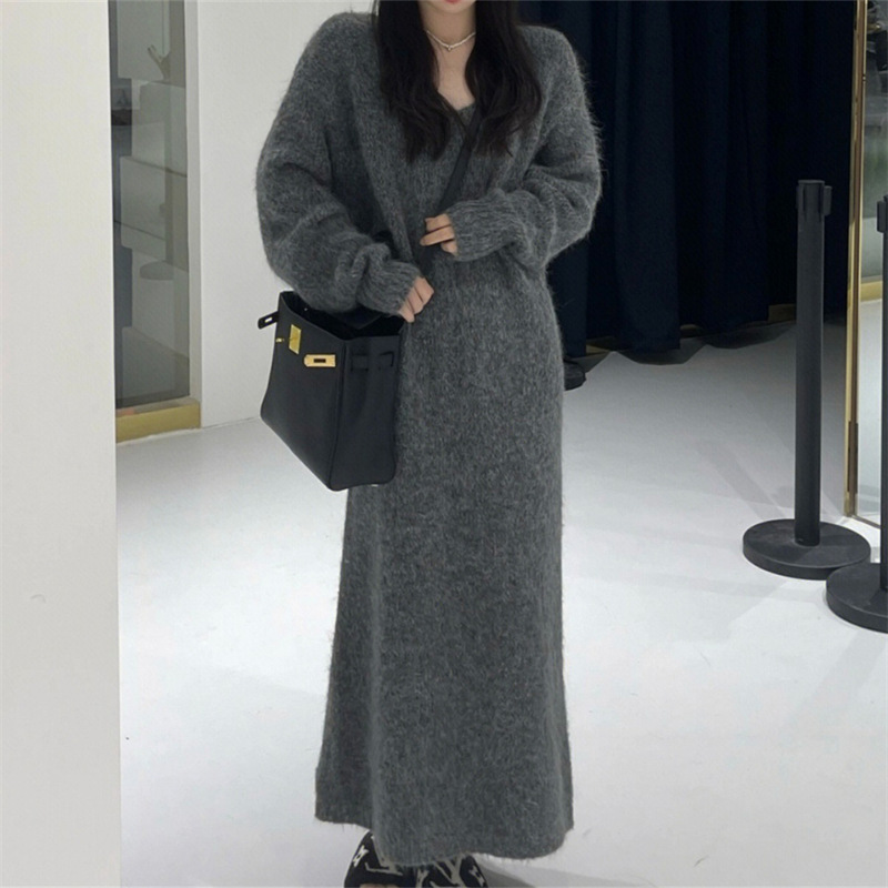 ふんわり柔らか冬の贅沢ニットワンピース