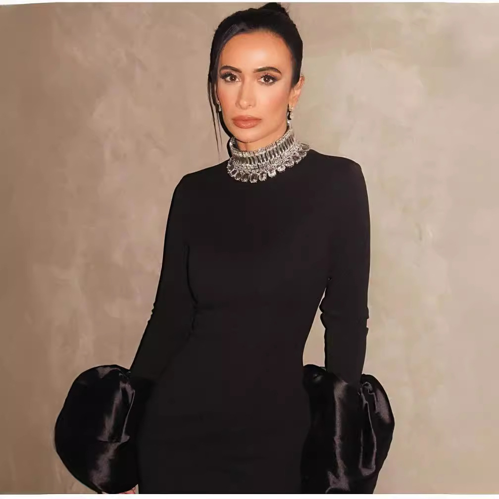 https://fulmo-img-server.com/cozychic/e3016985-864d-42a6-9a85-e56b7708d959.jpg